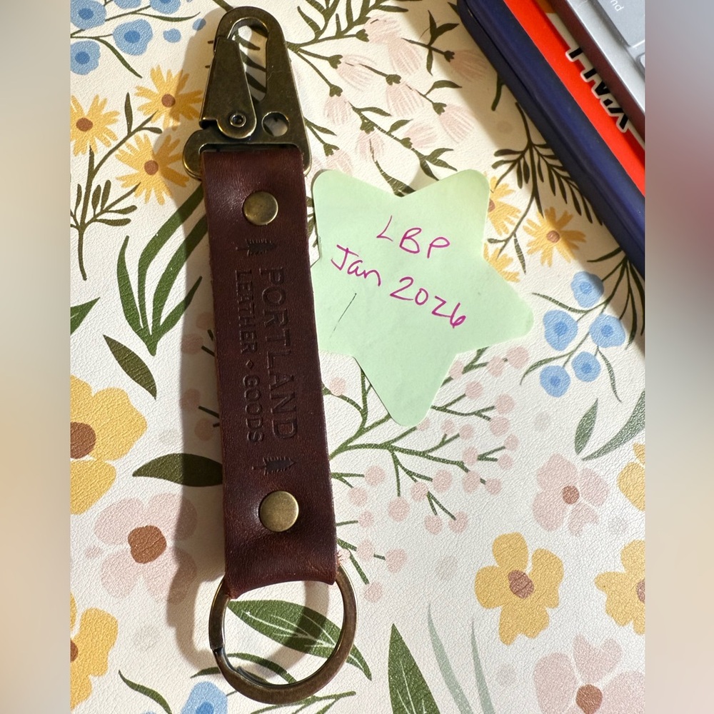 COGNAC - Portland Leather Goods Long Keychain - NEW